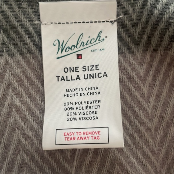 Woolrich Women's One Size Blanket Wrap Shawl Cape Poncho Gray Purple Plaid - Picture 4 of 5